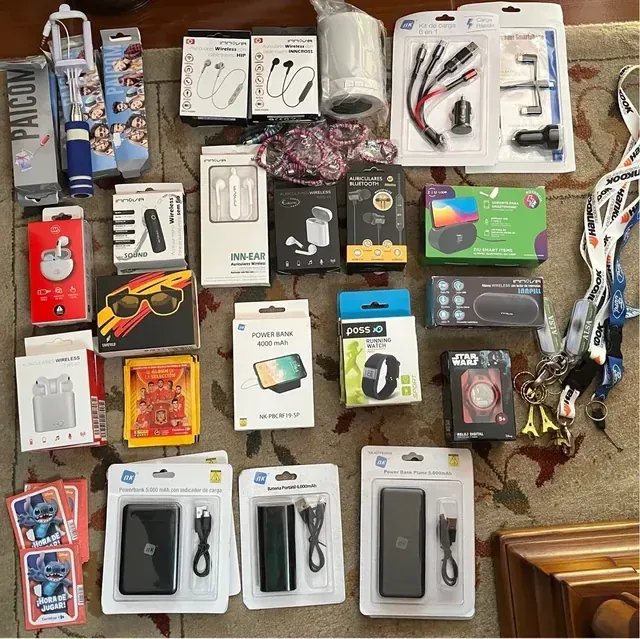 Caja de devoluciones abierta, foto de Alberto N.